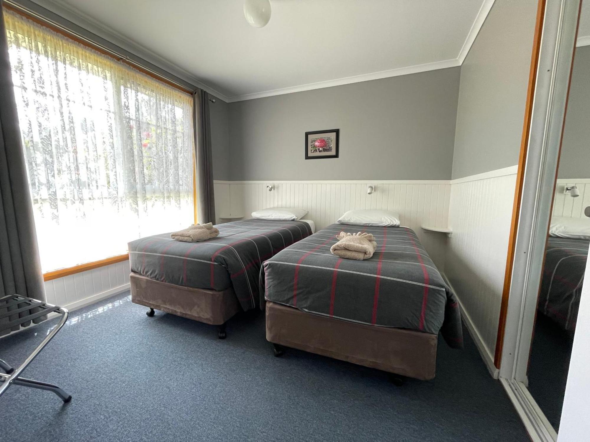 Castaway Holiday Apartments Стран Екстер'єр фото