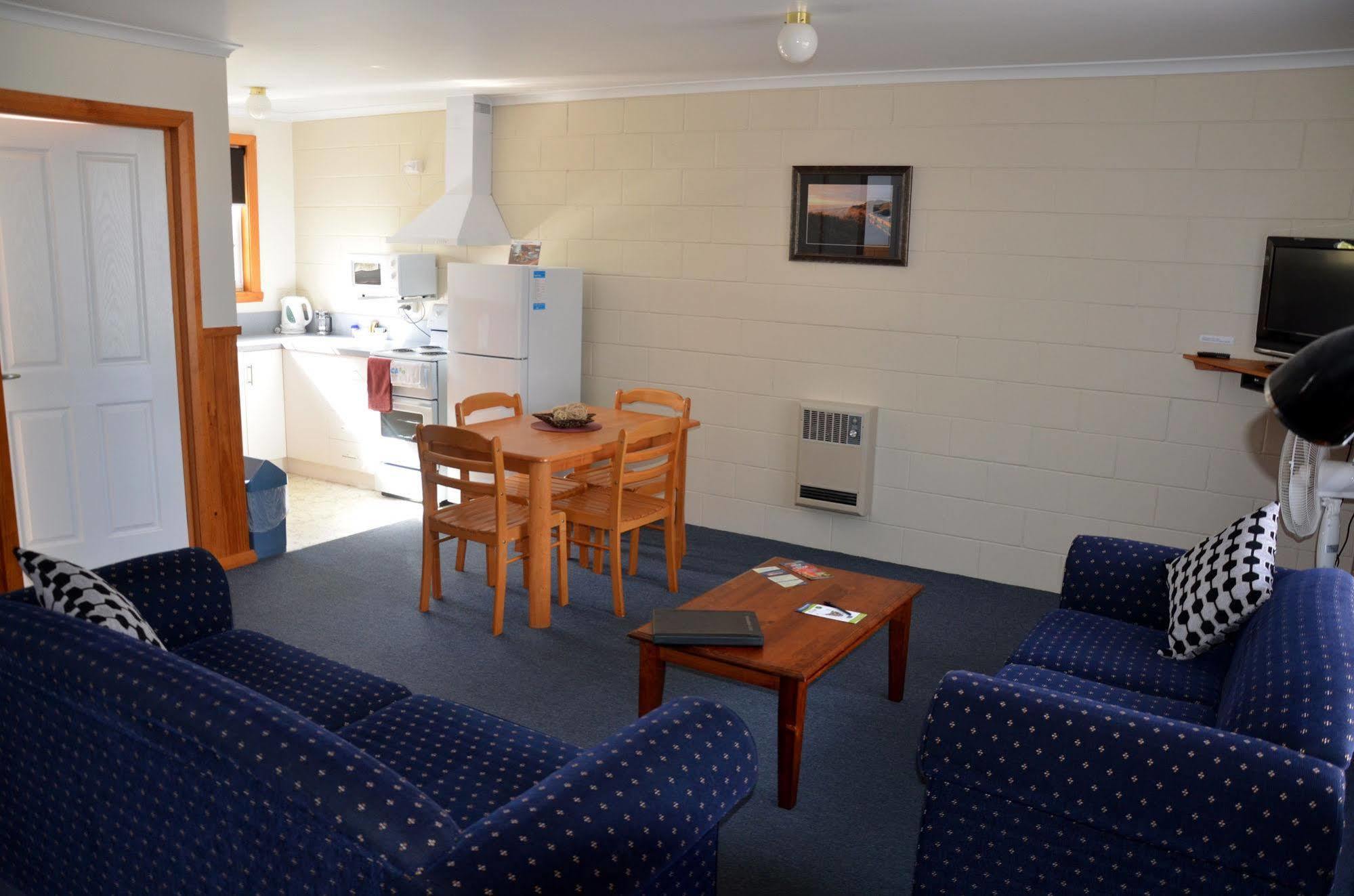 Castaway Holiday Apartments Стран Екстер'єр фото