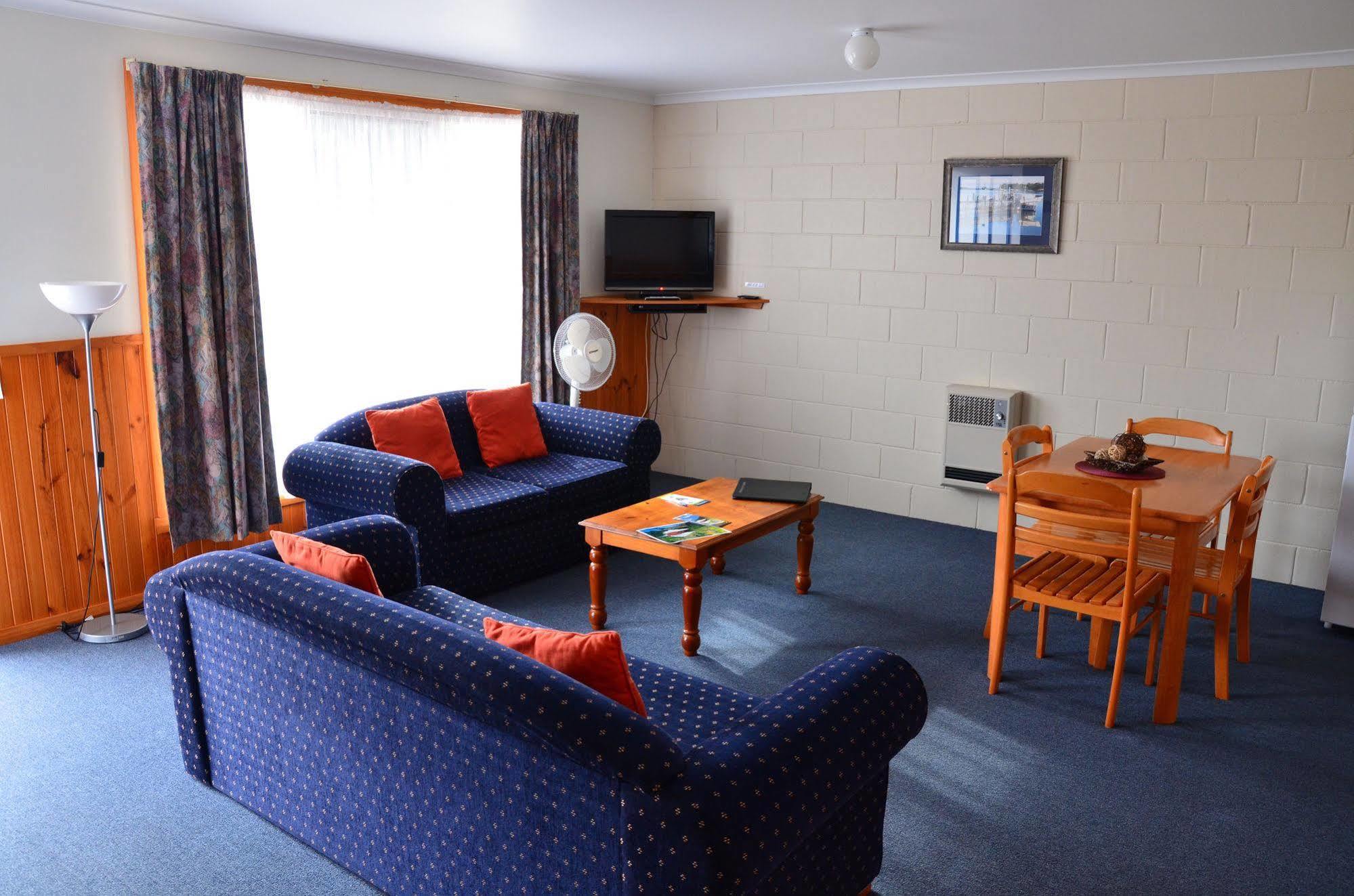 Castaway Holiday Apartments Стран Екстер'єр фото