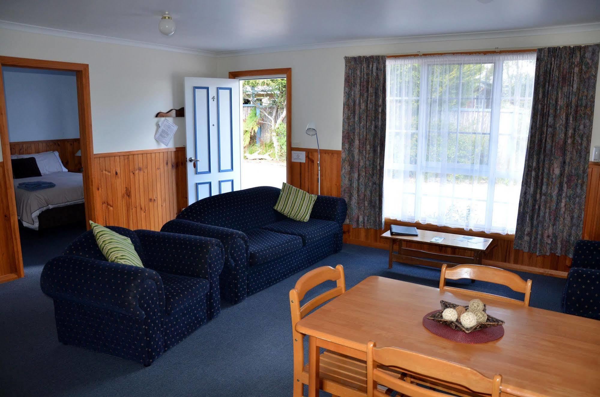 Castaway Holiday Apartments Стран Екстер'єр фото