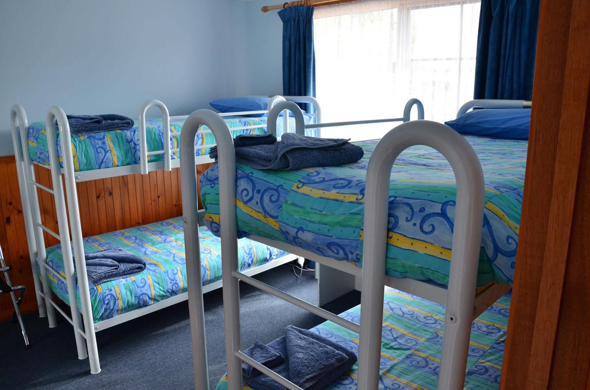 Castaway Holiday Apartments Стран Екстер'єр фото